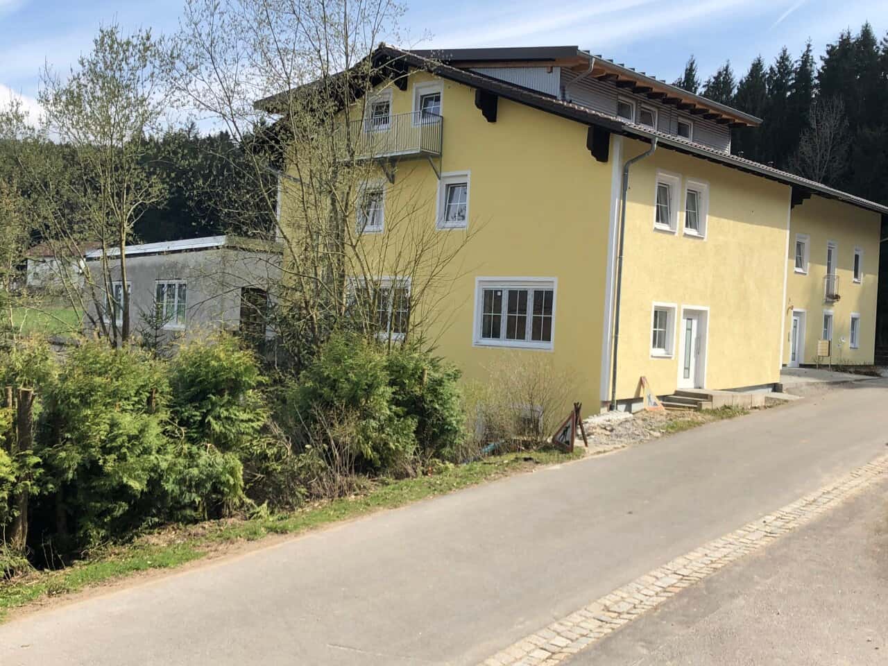 Mehrfamilienhaus in Grafenwiesen – Bild 1