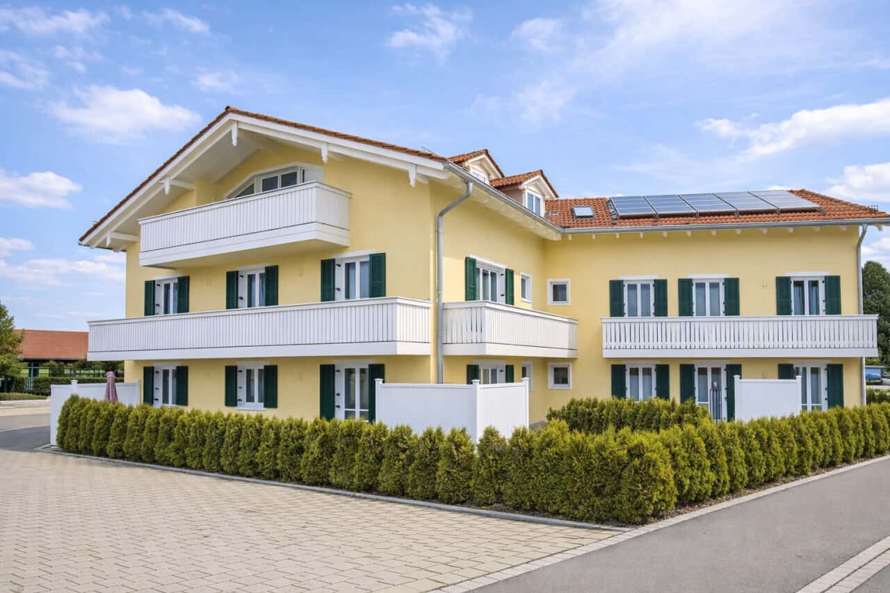 Mehrfamilienhaus in Übersee