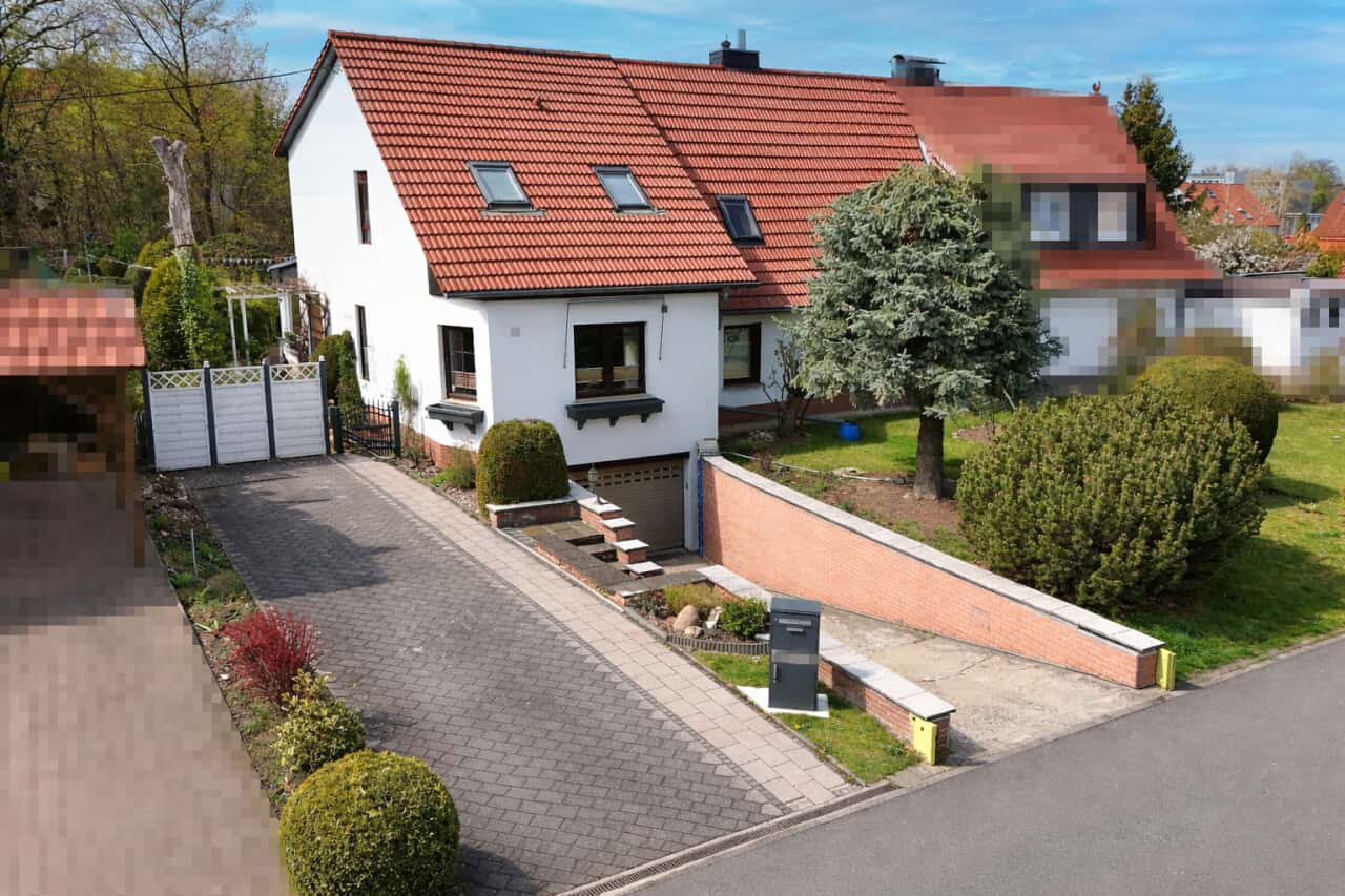 Doppelhaushälfte in Magdeburg – Bild 1