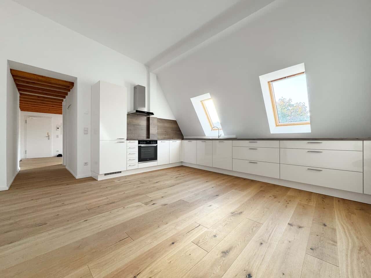 Etagenwohnung in Berlin – Bild 1
