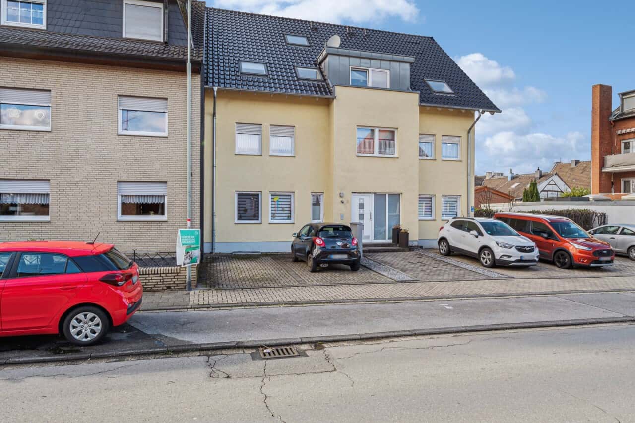 Mehrfamilienhaus in Aldenhoven – Bild 1