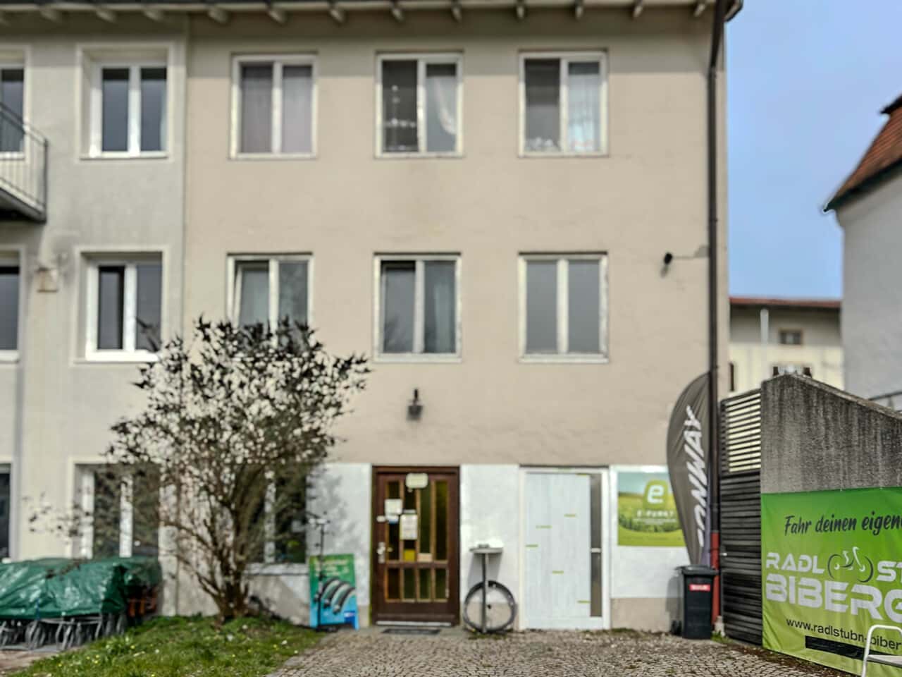 Wohn- und Geschäftshaus in Schnaitsee – Bild 2