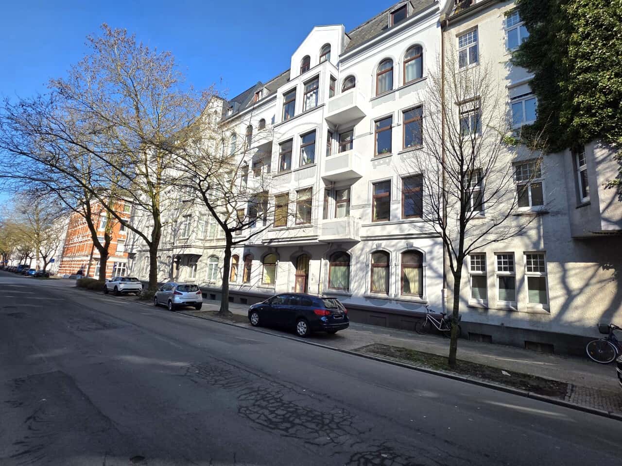 Mehrfamilienhaus in Wilhelmshaven – Bild 1