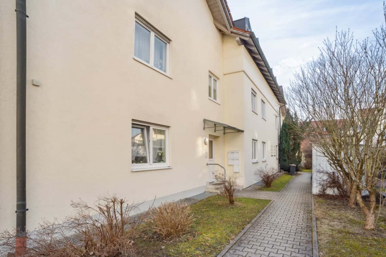 Wohn- und Geschäftshaus in Traunreut – Bild 1