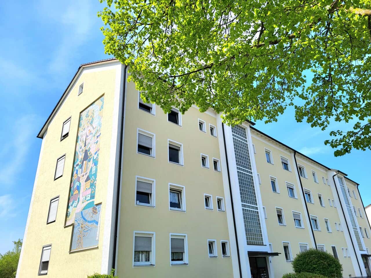 Mehrfamilienhaus in Burgkirchen – Bild 1