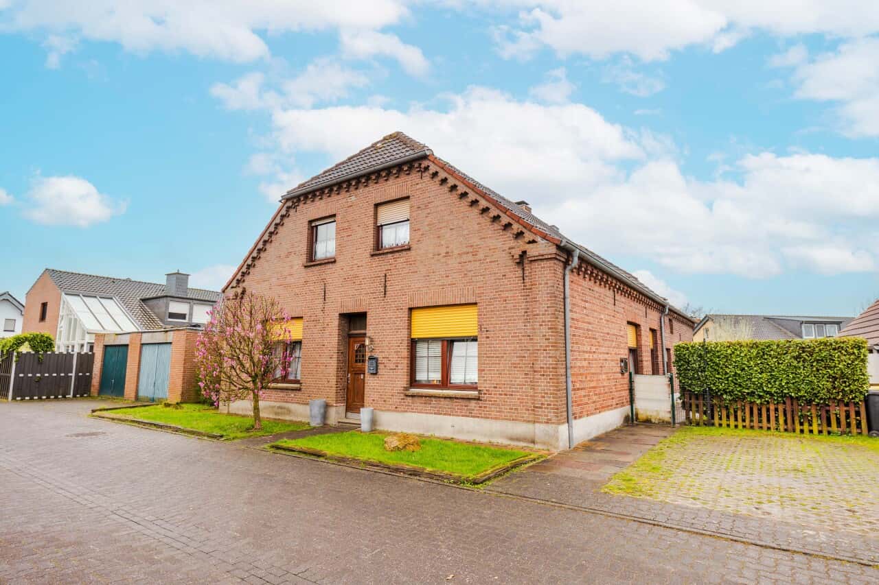 Zweifamilienhaus in Goch-Kessel – Bild 1