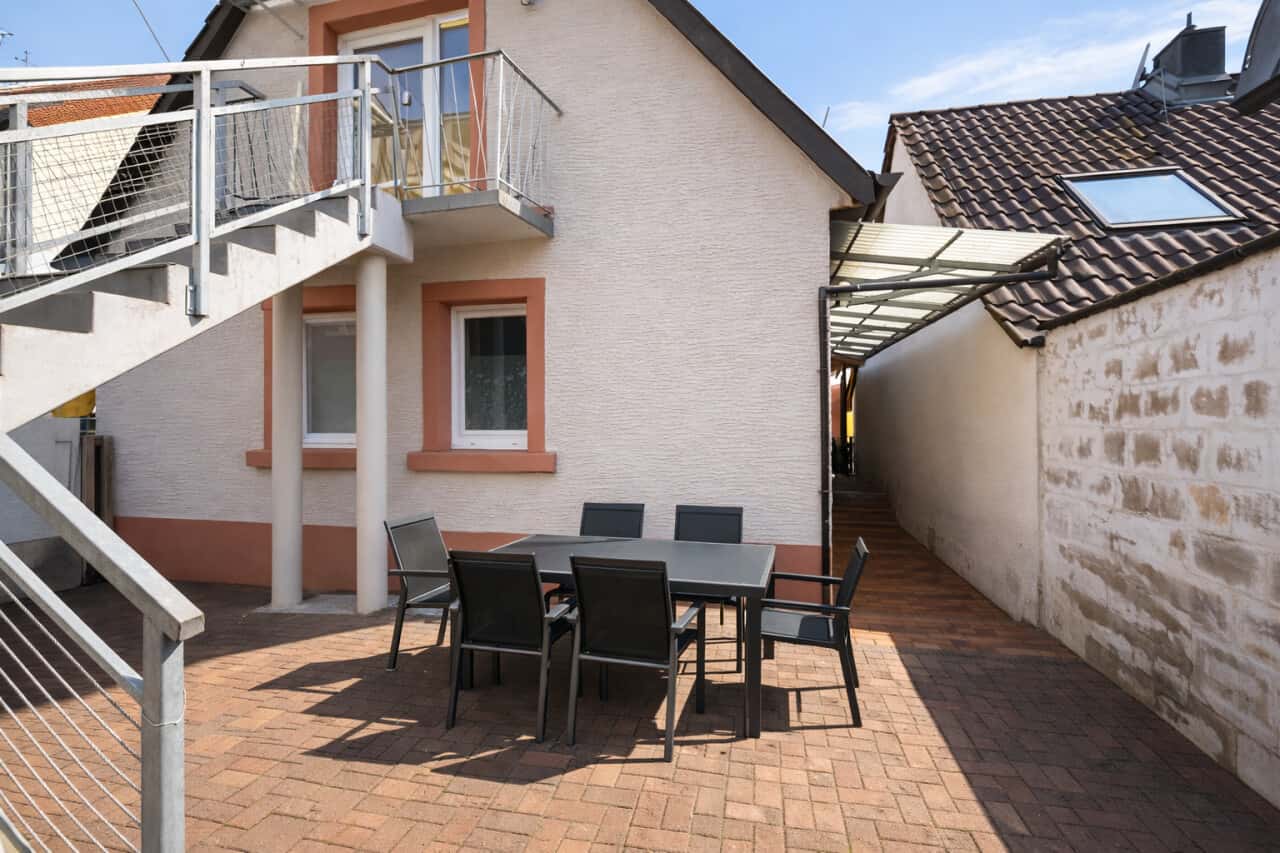Mehrfamilienhaus in Erlenbach – Bild 1