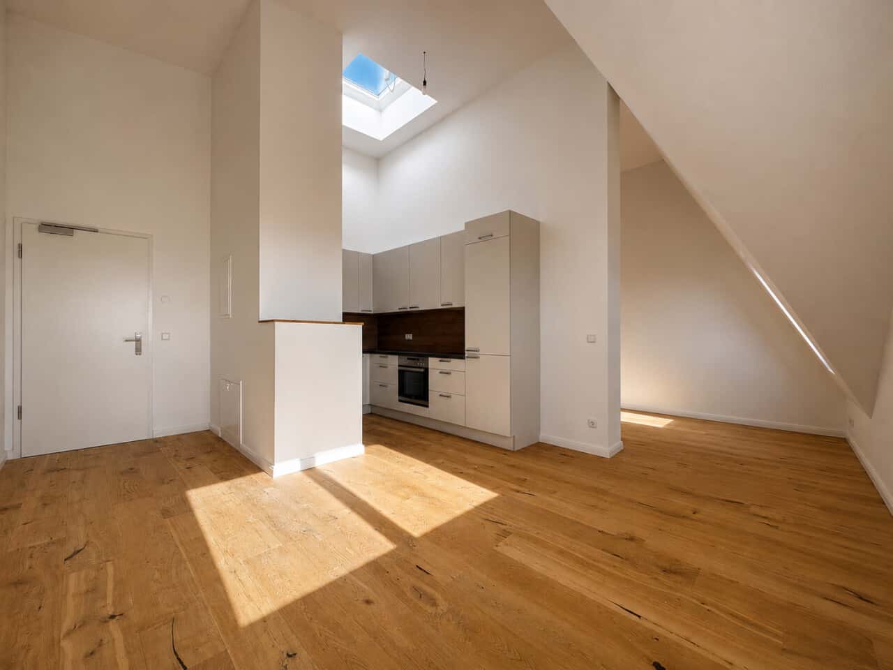 Etagenwohnung in Berlin – Bild 1