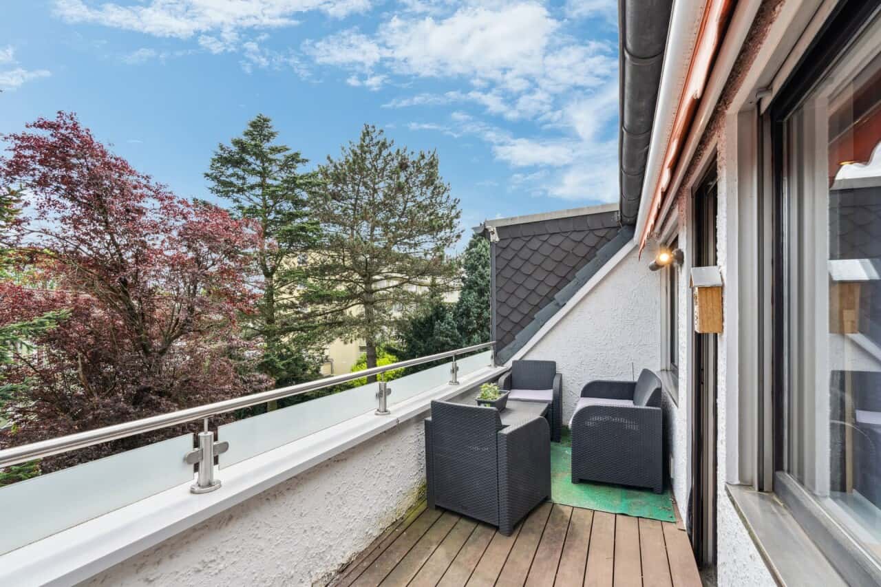 Dachgeschosswohnung in Essen – Bild 1