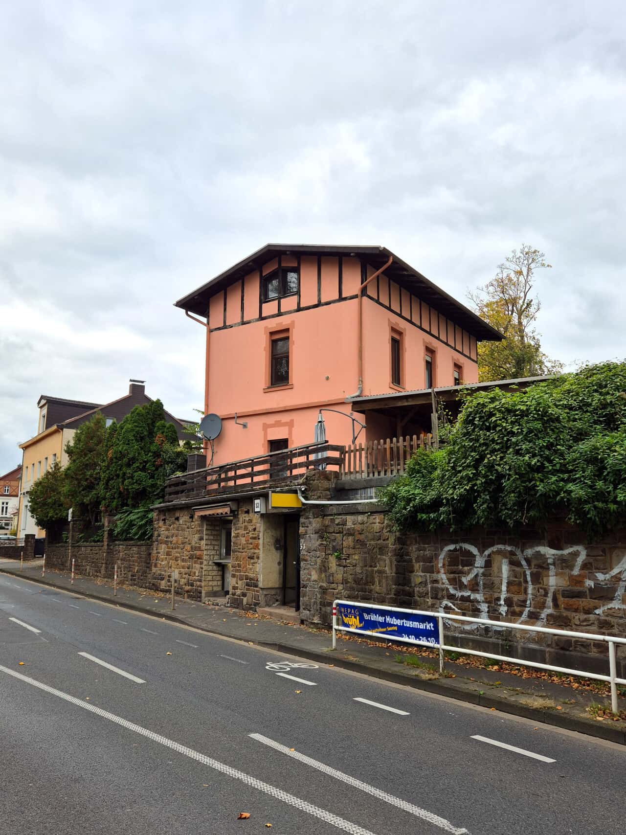 Mehrfamilienhaus in Brühl – Bild 1