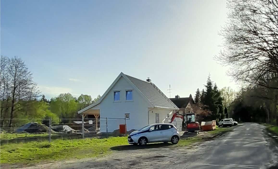 Wohngrundstück in Tiste – Bild 1