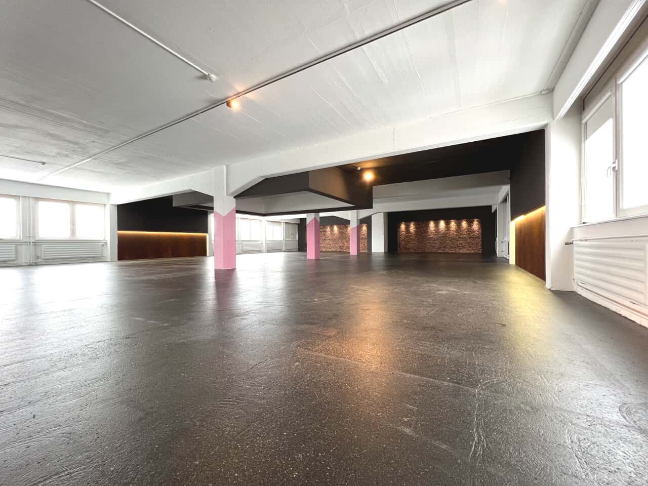 Halle in Lichtenfels - Oberwallenstadt – Bild 1