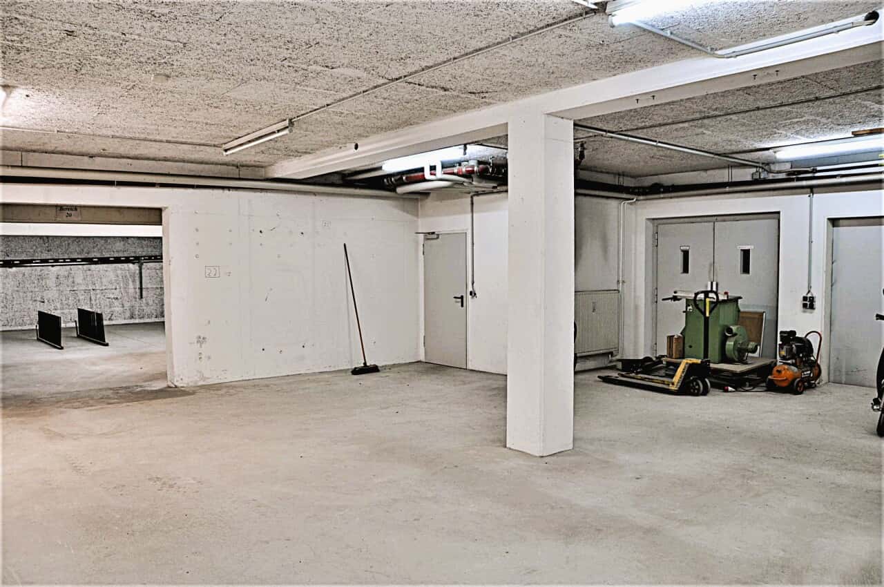 Lager in München – Bild 2