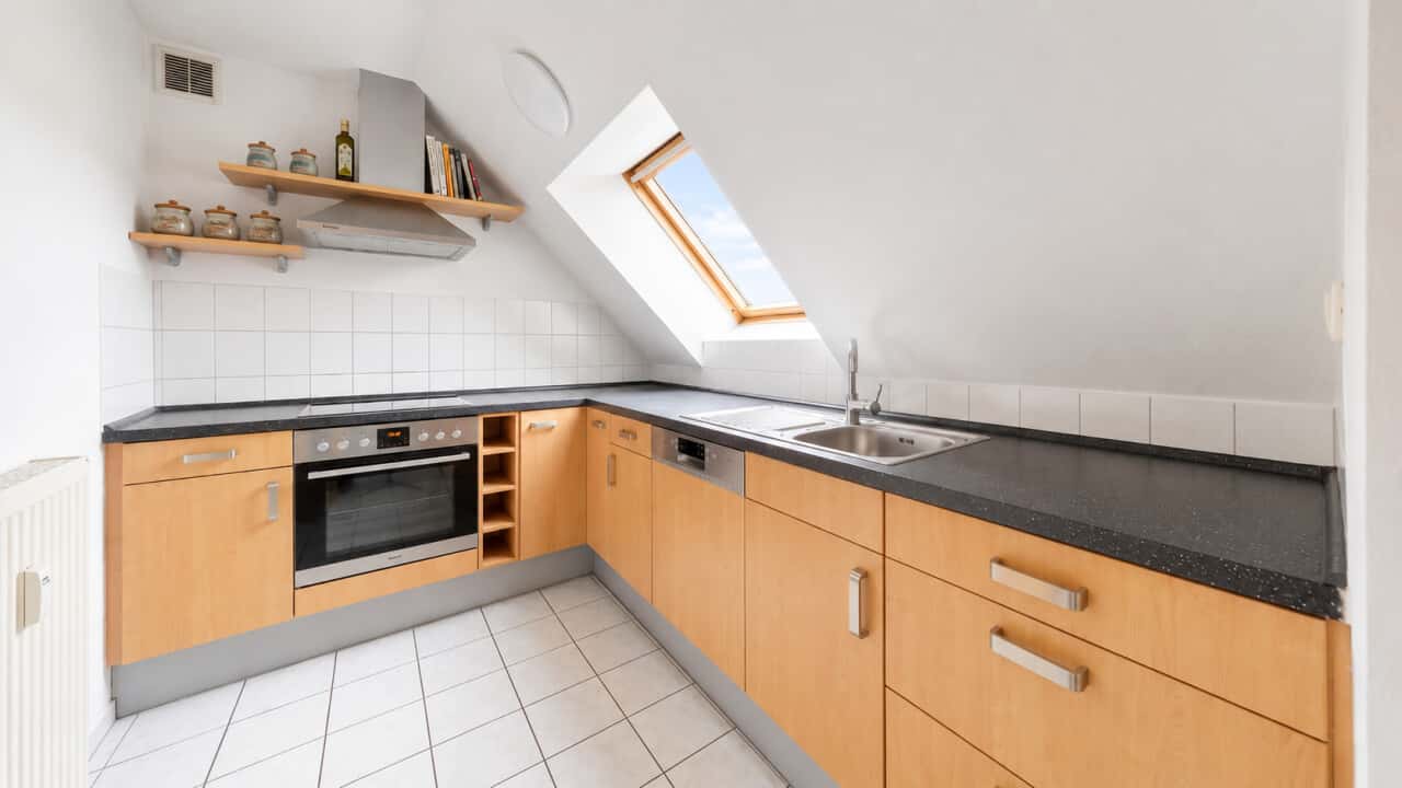 Dachgeschosswohnung in Wiesbaden – Bild 4