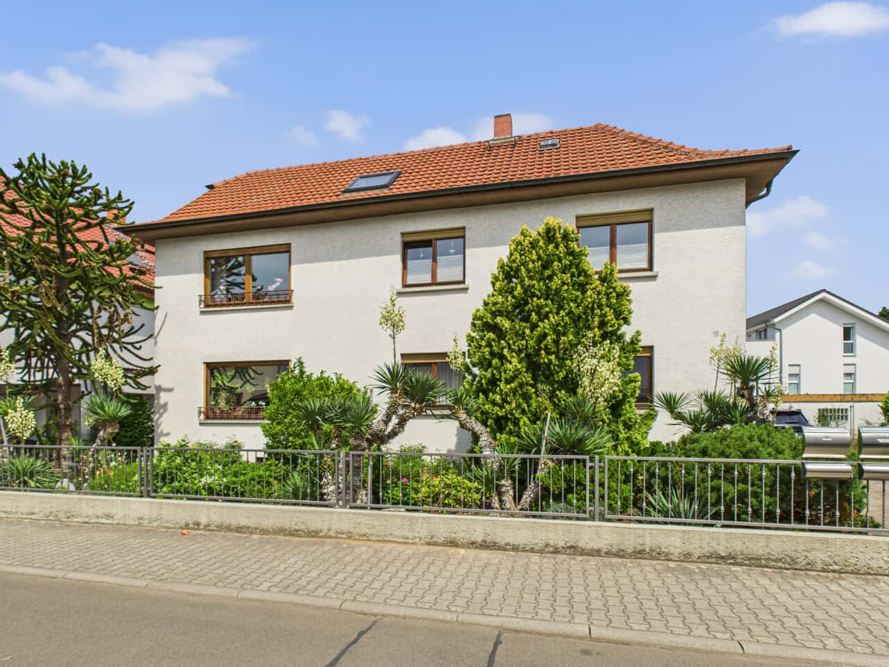 Mehrfamilienhaus in Lampertheim – Bild 1