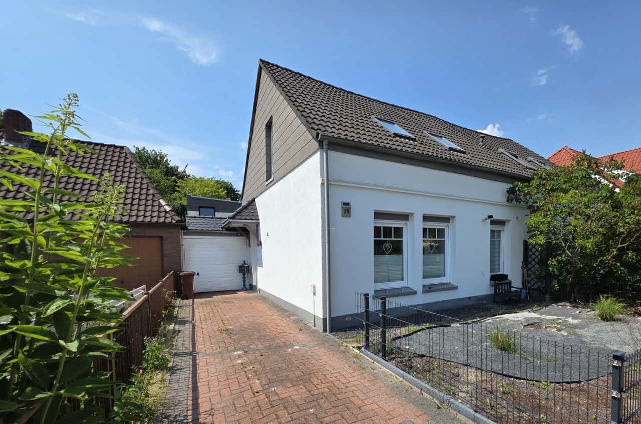 Doppelhaushälfte in Wilhelmshaven – Bild 1