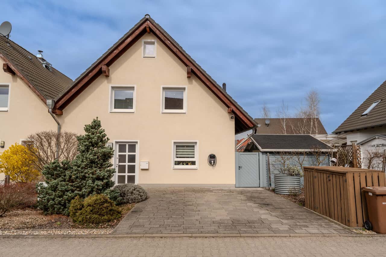 Doppelhaushälfte in Panketal – Bild 1