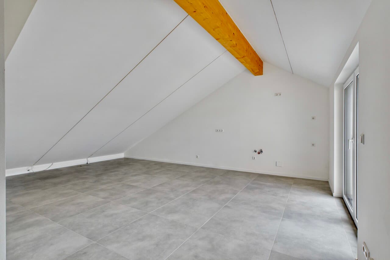 Dachgeschosswohnung in Schönenberg-Kübelberg – Bild 9