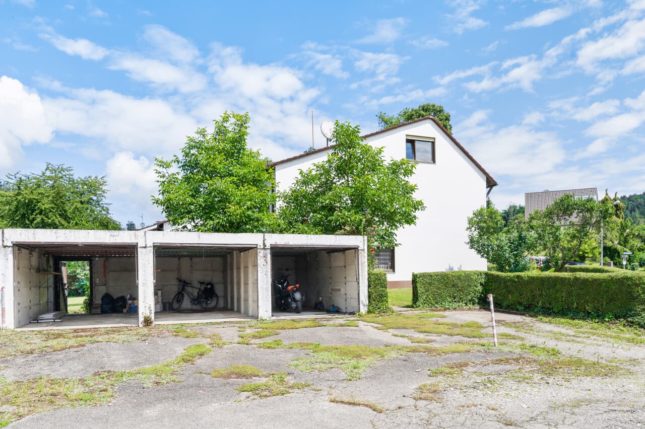 Mehrfamilienhaus in Steinen – Bild 24