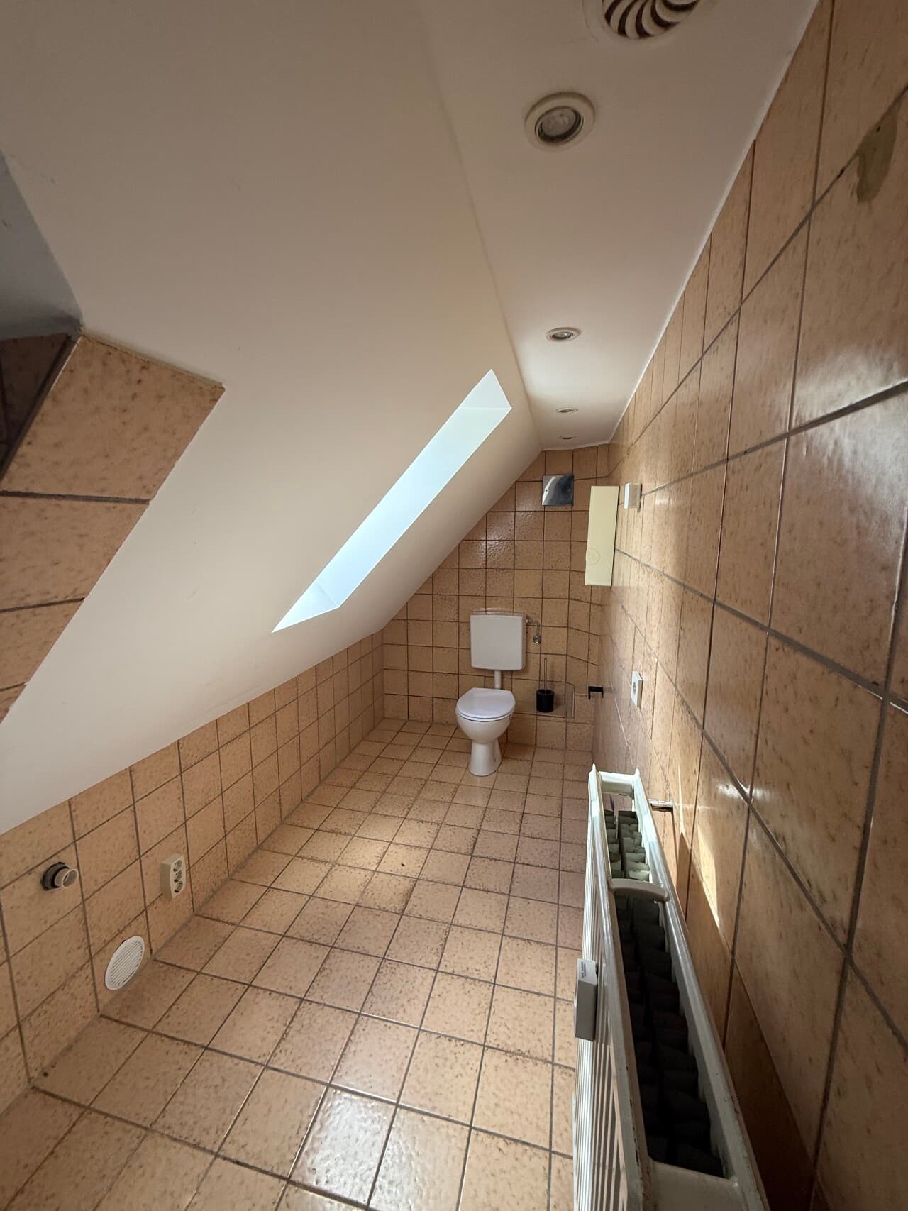 Dachgeschosswohnung in Saarbrücken – Bild 8