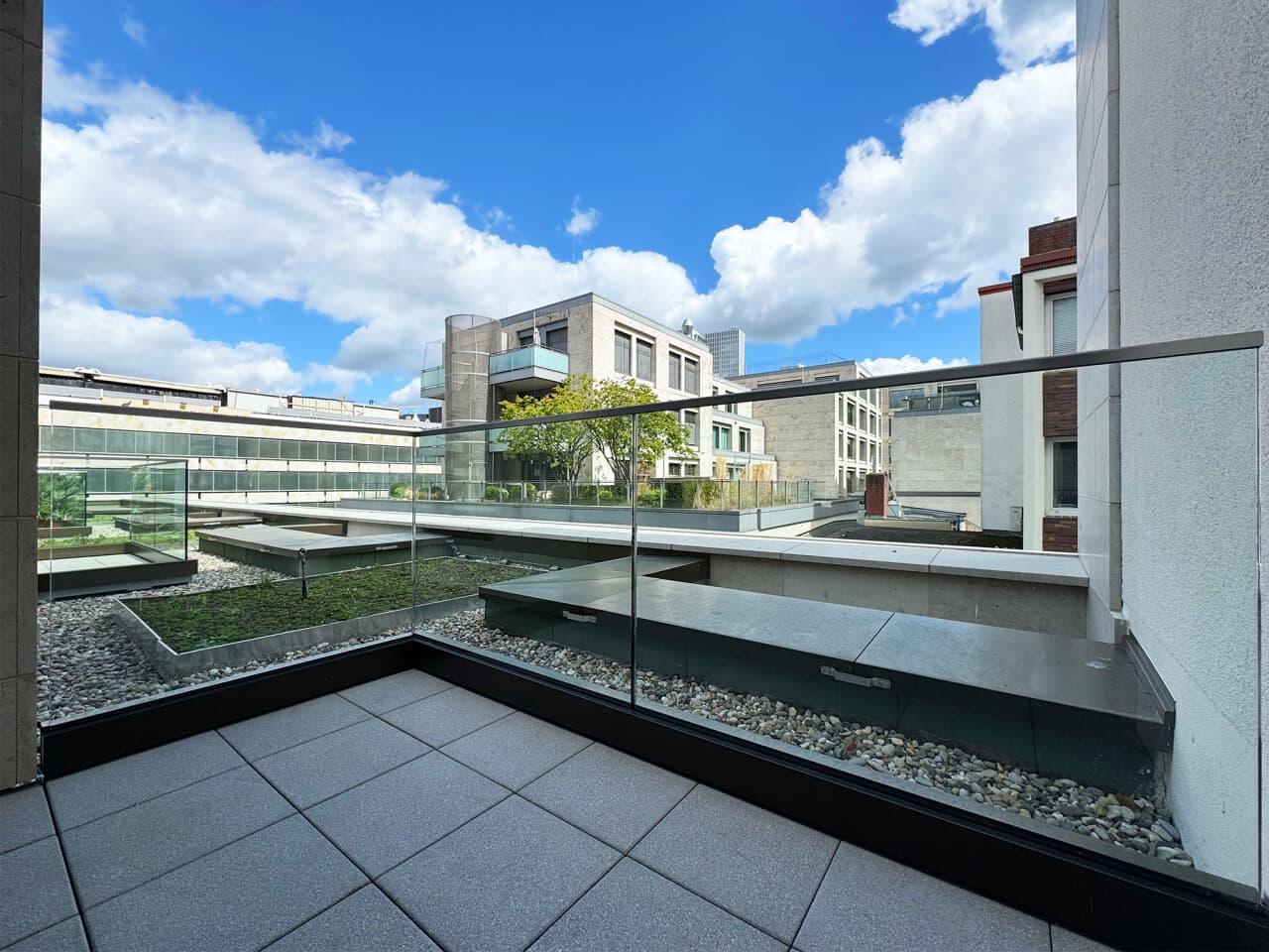 Etagenwohnung in Frankfurt am Main – Bild 3