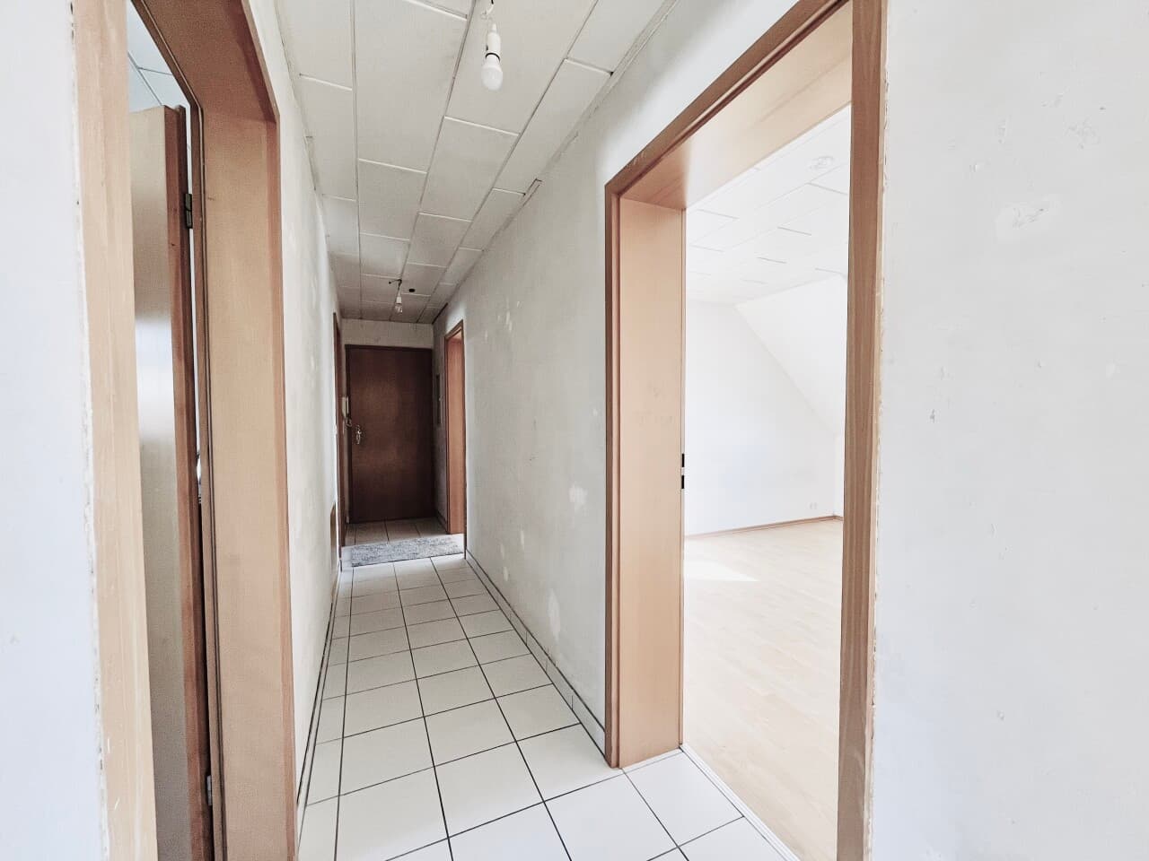 Dachgeschosswohnung in Stadecken-Elsheim – Bild 3