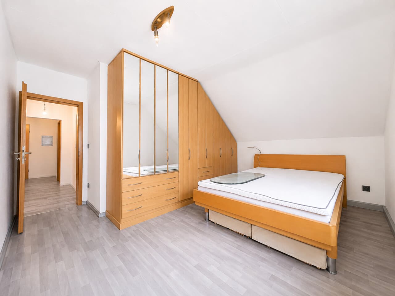Dachgeschosswohnung in Essen – Bild 9