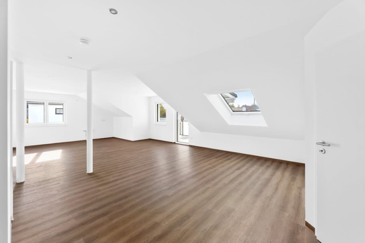 Dachgeschosswohnung in Mühlhausen – Bild 2