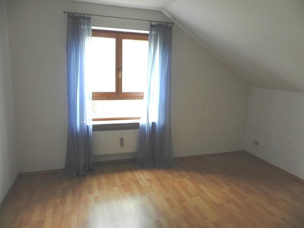 Dachgeschosswohnung in München – Bild 12