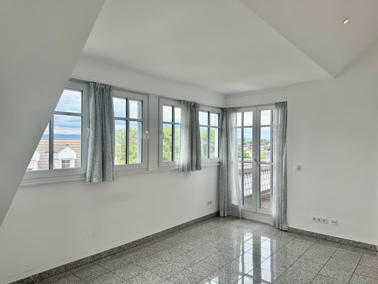 Dachgeschosswohnung in Mainz – Bild 7