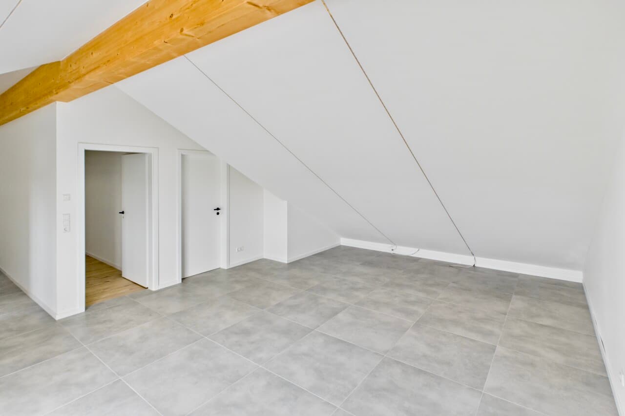 Dachgeschosswohnung in Schönenberg-Kübelberg – Bild 3
