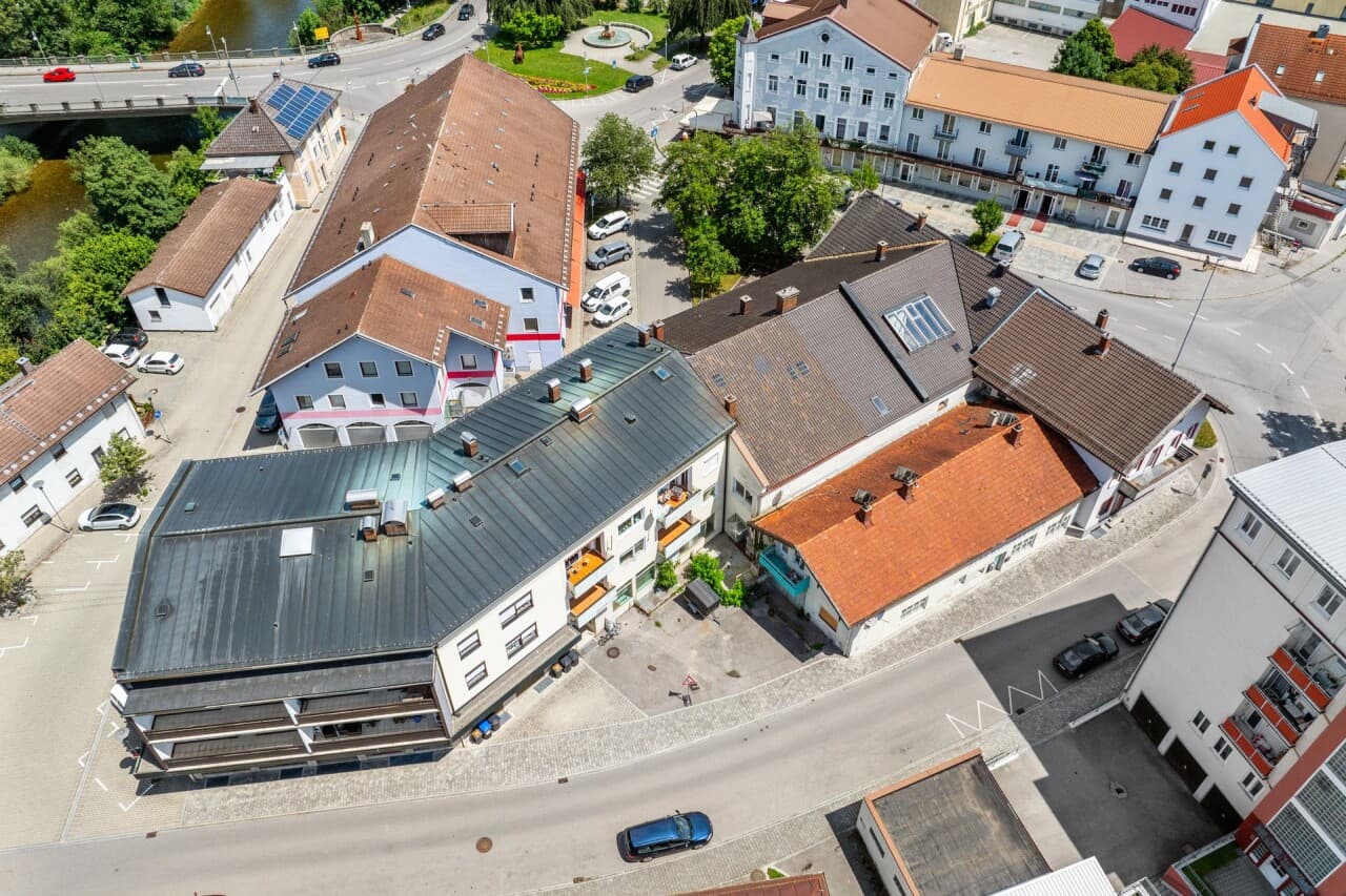 Wohn- und Geschäftshaus in Trostberg – Bild 2