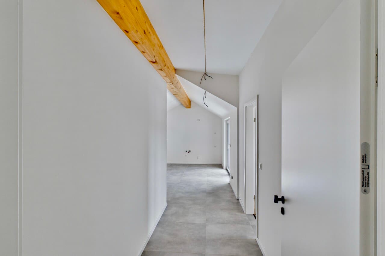Dachgeschosswohnung in Schönenberg-Kübelberg – Bild 2