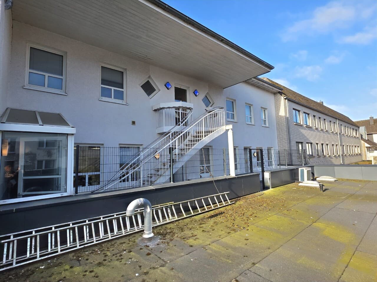 Wohn- und Geschäftshaus in Wilhelmshaven – Bild 3