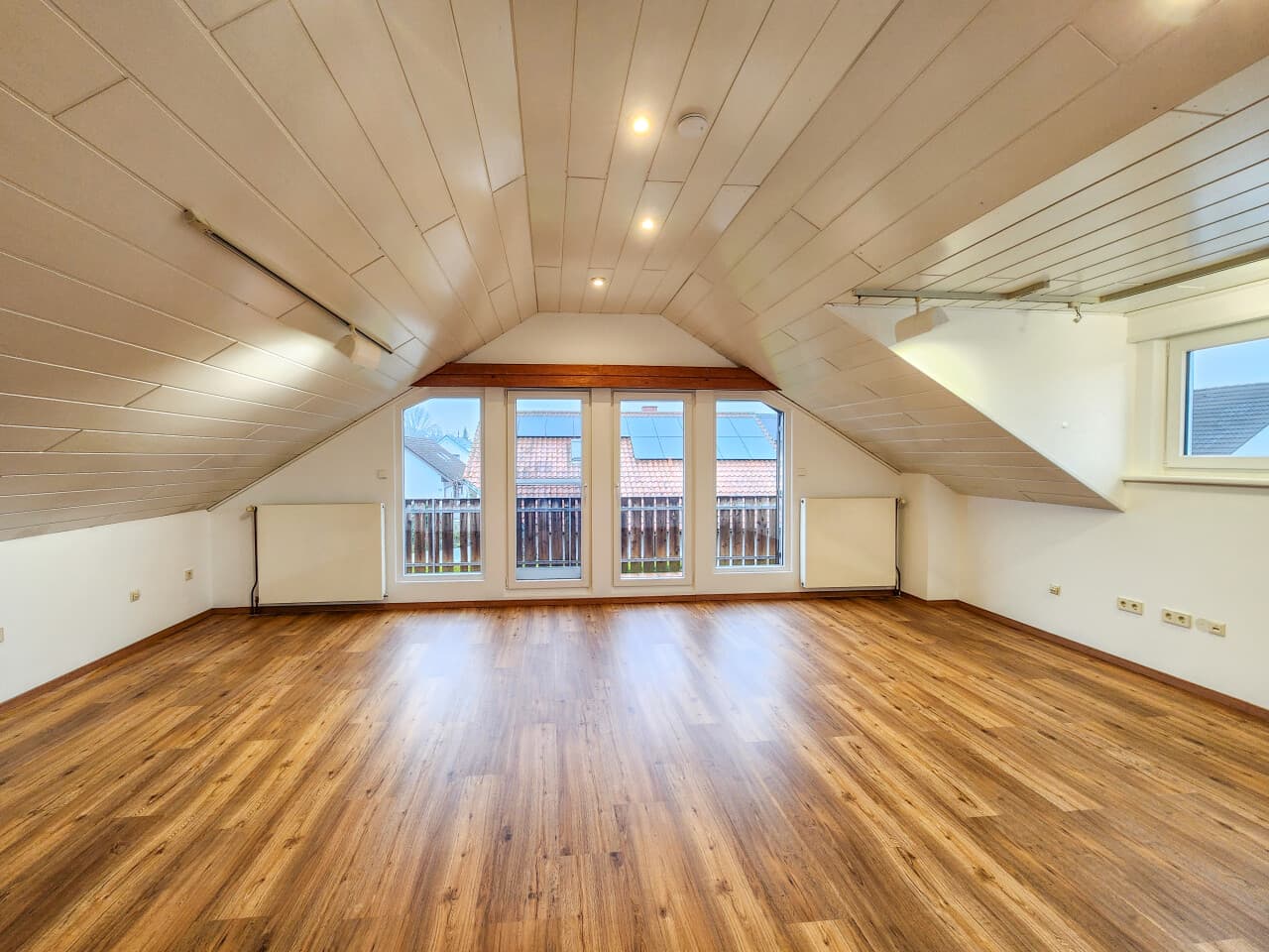 Dachgeschosswohnung in Dudenhofen – Bild 2